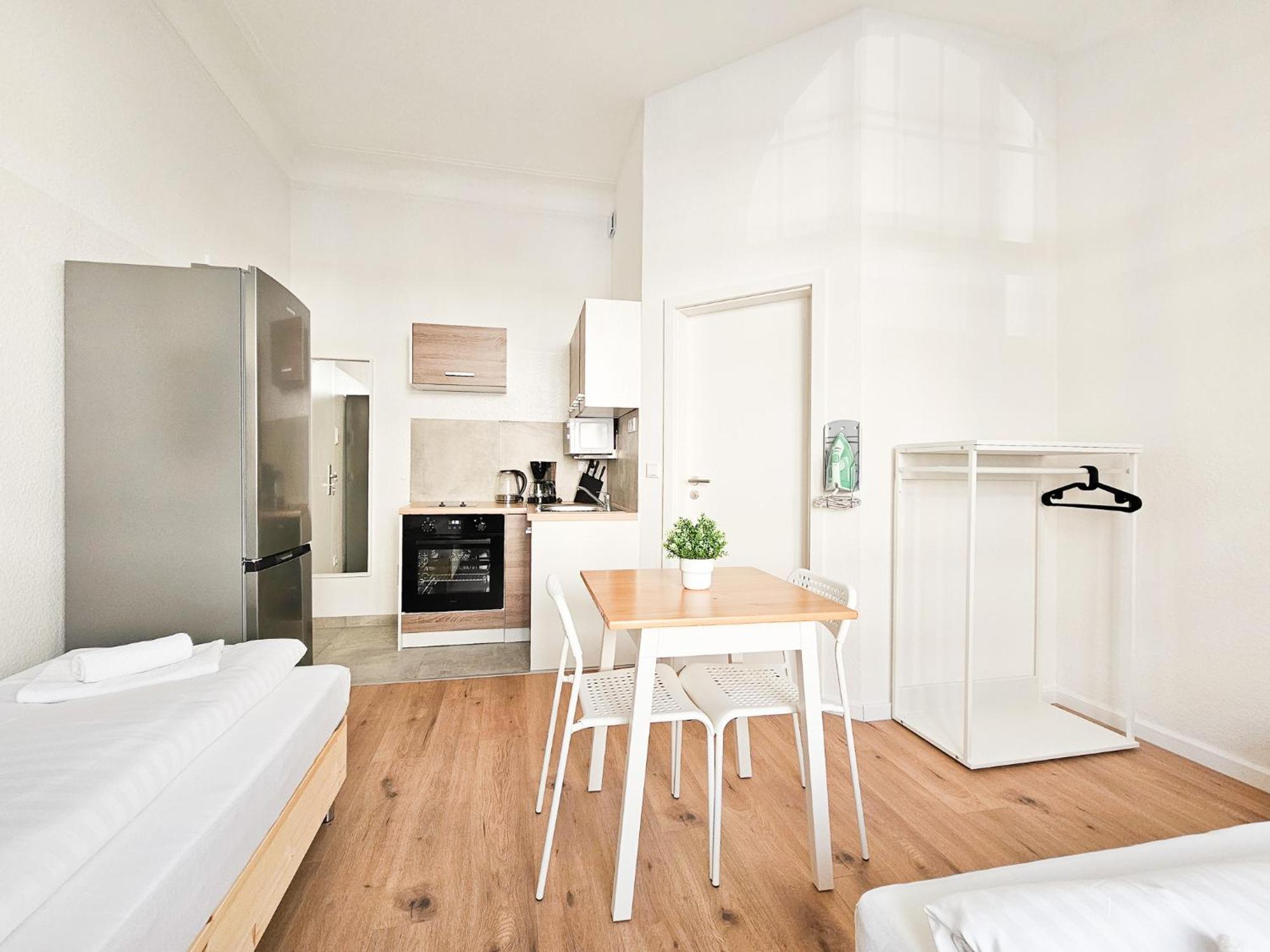 Raj Living - Studio Wohnungen - 15 Min Zur Messe Dus Düsseldorf Extérieur photo
