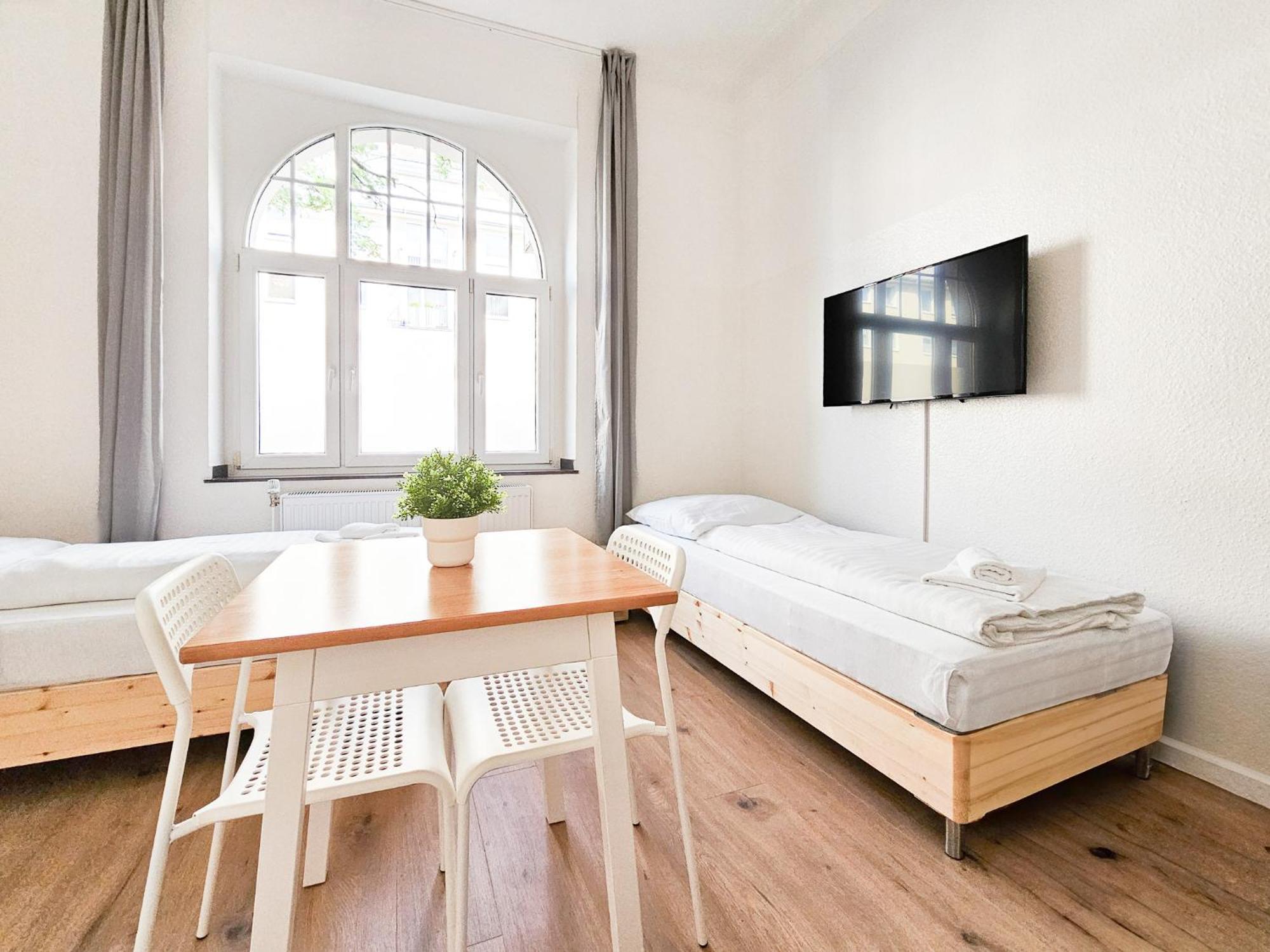 Raj Living - Studio Wohnungen - 15 Min Zur Messe Dus Düsseldorf Extérieur photo